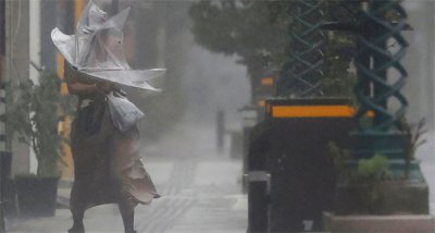 ​日本遭遇数十年来最具破坏力台风，超30万户停电