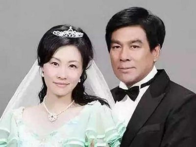 ​朱时茂的老婆，朱时茂妻子婚礼照片(朱时茂儿子结婚了吗)