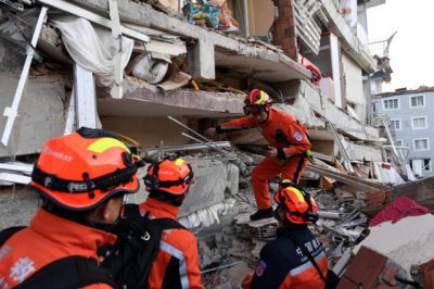 ​土耳其地震目前造成多少死亡（土耳其地震致1.5万人遇难）