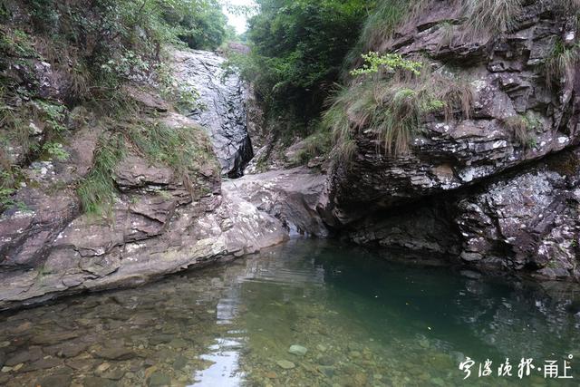 宁波十大旅游景点介绍（宁波这座千年古村藏着一条大峡谷）(5)