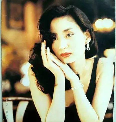 邝美云颜值巅峰(从阁楼女孩到珠宝大亨)(7)