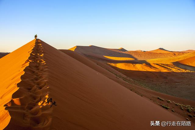 全球10大最壮观的沙漠绿洲（地下有全球最大钻石矿床）(4)