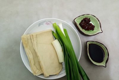 ​豆皮怎么炒好吃,豆皮怎么炒好吃又简单 有什么做豆皮的技巧视频