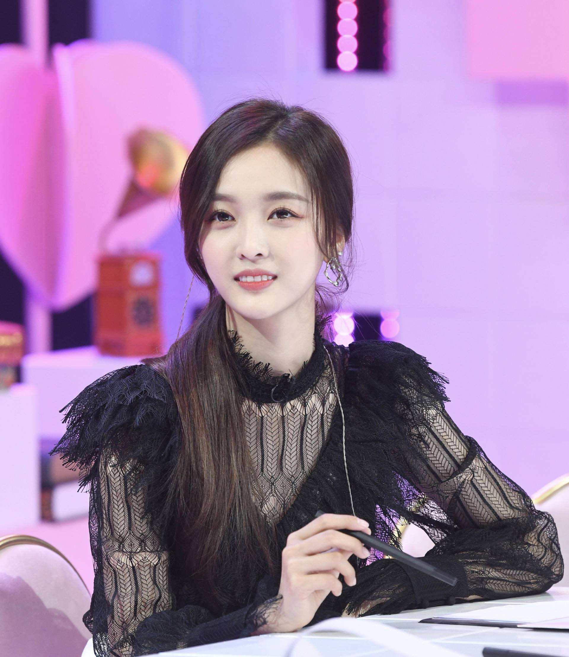 女明星素颜照和化妆对比照(明星素颜化妆大对比