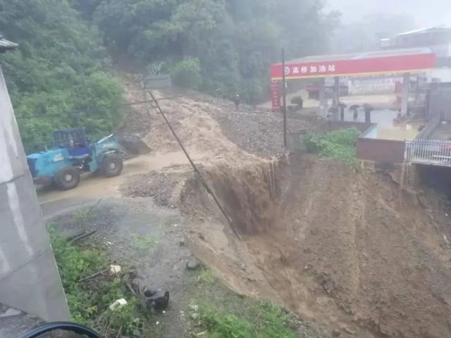 陕西安康石泉大暴雨（安康紫阳暴雨致多处塌方）(6)