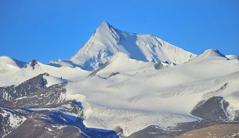 昆仑山在我国的哪个地方