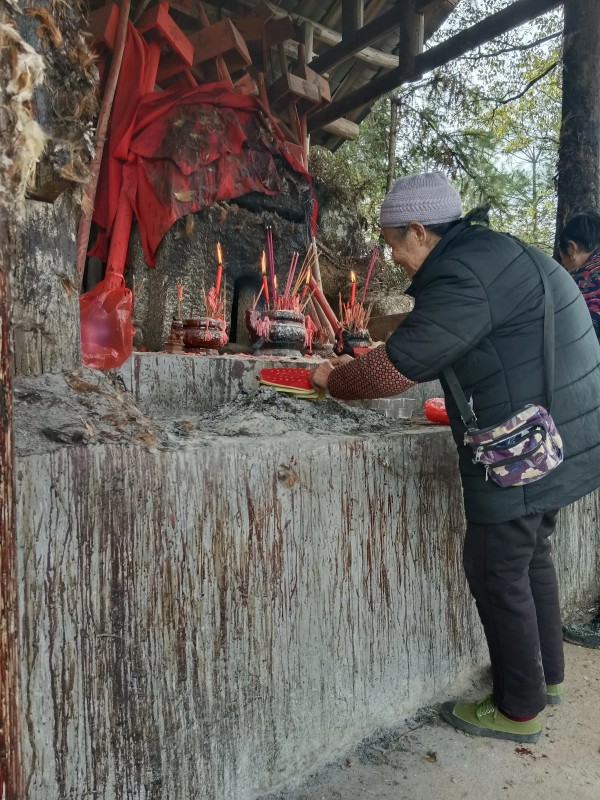 土地菩萨的生日是哪一天(土地菩萨叫什么名字)