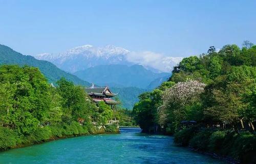 第四天：都江堰—青城山—青城山景区（都江堰风景区）。