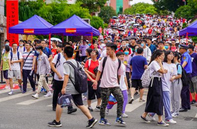 ​辽宁神童张炘炀，10岁读大学17岁当博士，向父母索要北京一套房