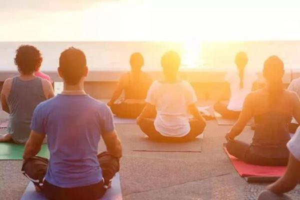 打坐会伤膝盖吗 打坐膝盖疼是怎么回事 打坐会伤膝盖吗 打坐膝盖疼是怎么回事