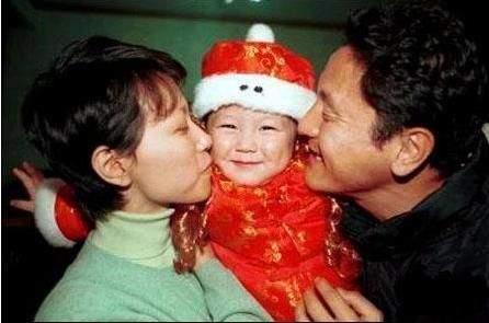 中乙总经理马明宇现状:娶空姐妻子,女儿已上大学!