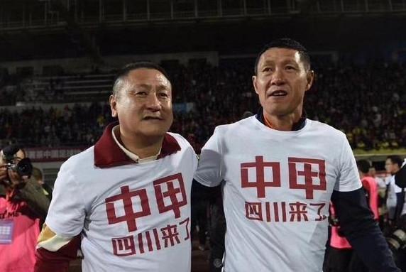 中乙总经理马明宇现状:娶空姐妻子,女儿已上大学!