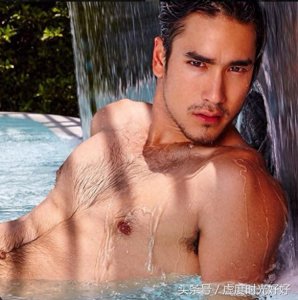 ​泰国男星Nadech Kugimiya，有酒窝的帅气大男孩